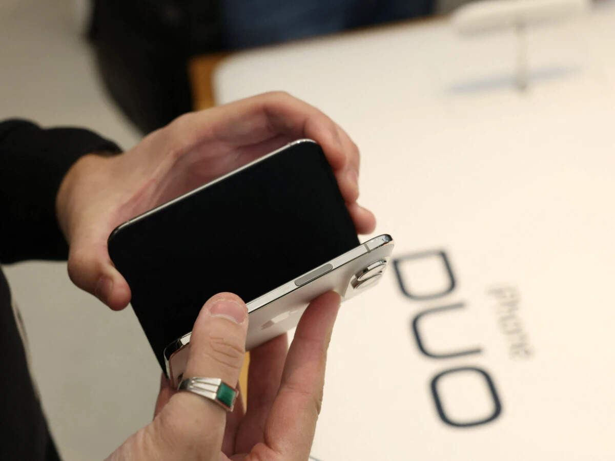 Apple iPhone Duo Launch: Game Changer in the Foldable Phone Market ...