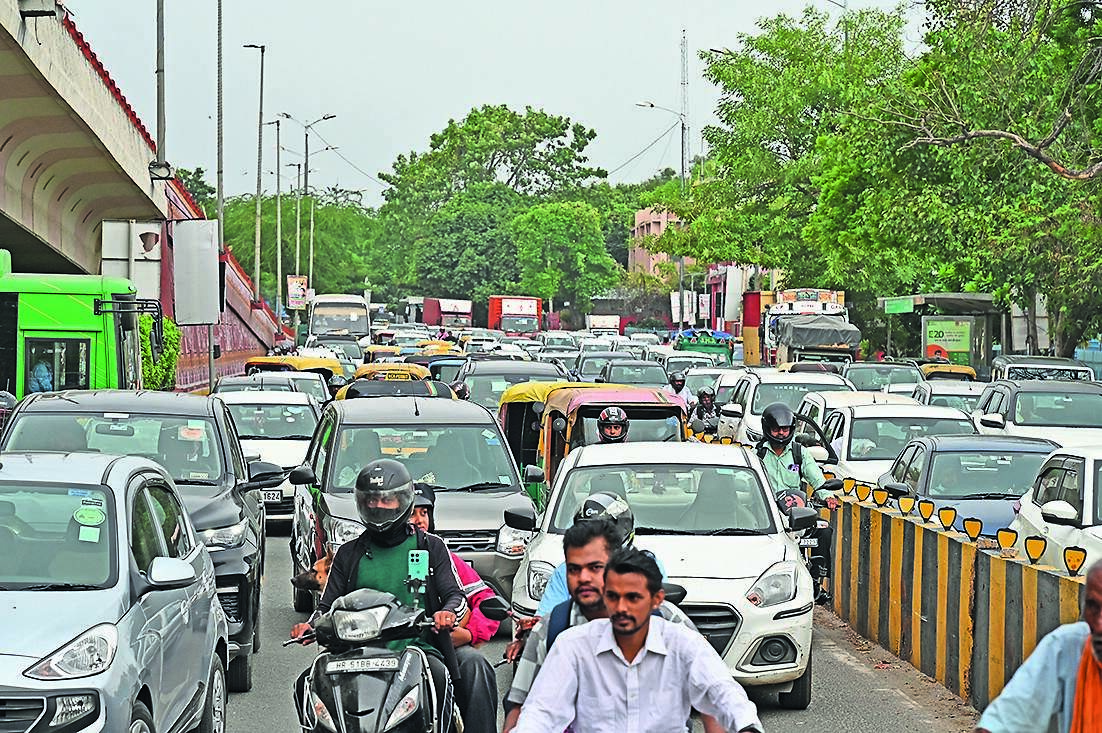 Traffic Relief Ahead: U-Turn Trials at DND Intersection in Mayur Vihar ...