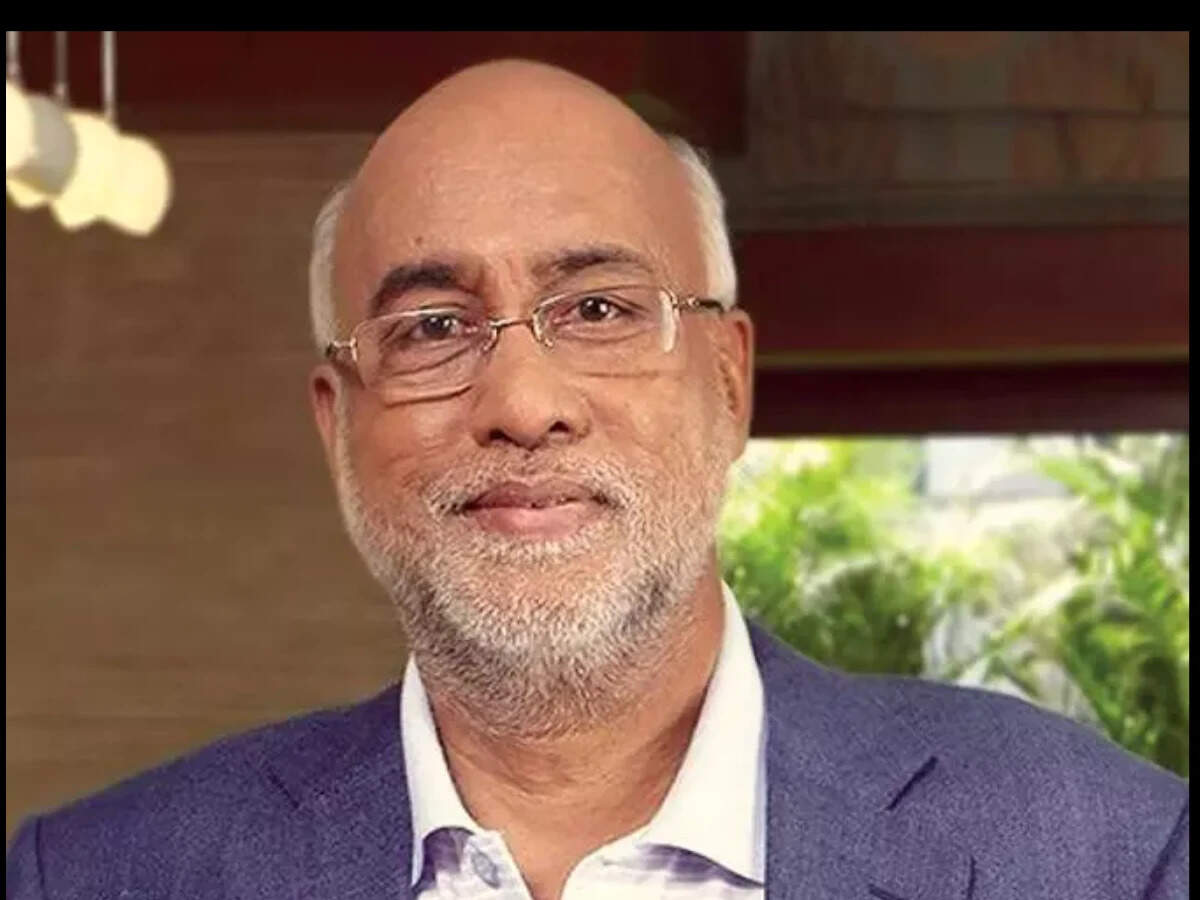 Shekhar Bajaj Steps Down as Executive Chairman of Bajaj Electricals ...