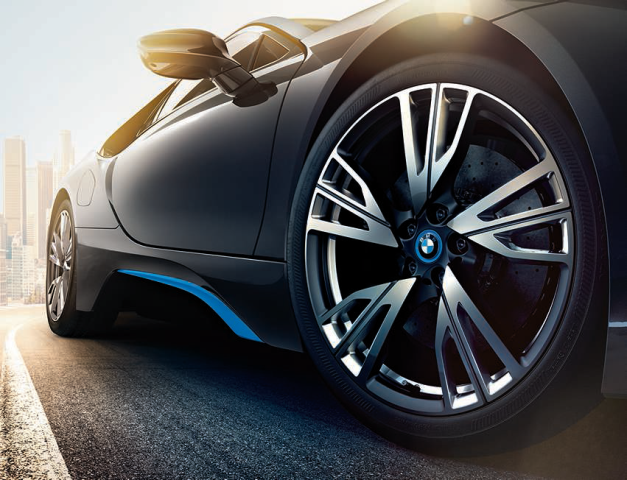 2015 BMW i8 Coupe - Louis Vuitton luggage set, car, HD wallpaper