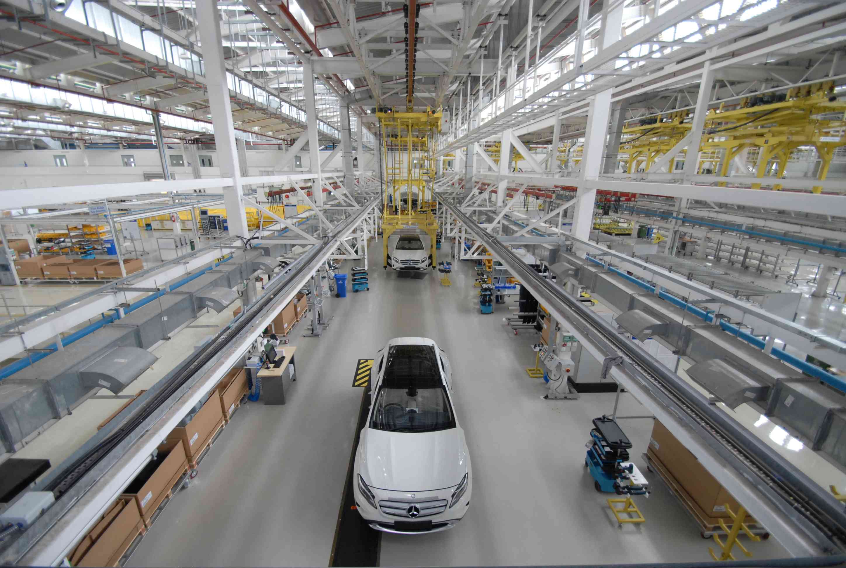 Inside Mercedes' Pune plant: How recently added GLA is produced - India's  largest luxury car plant | ET Auto