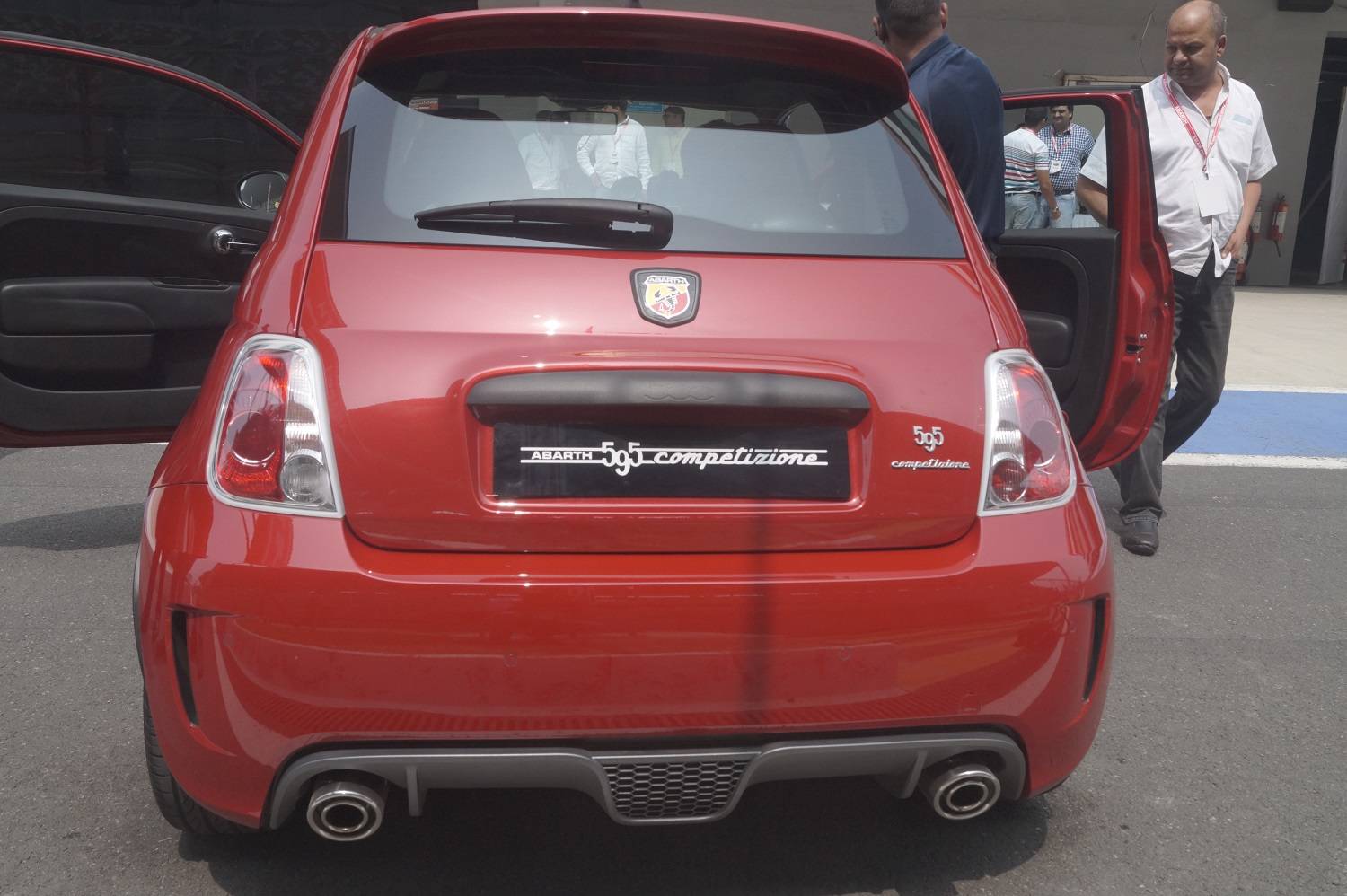 Fiat Abarth 595 Competizione - The new hot hatch in town - Exclusive