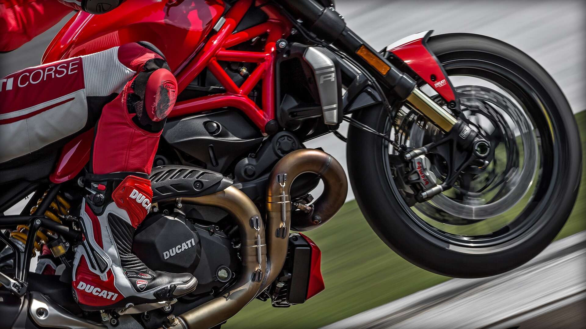 R chassis