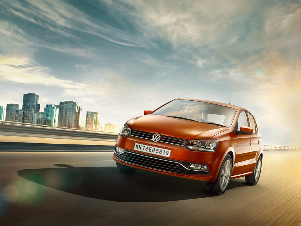 Volkswagen Polo - Features and Specs