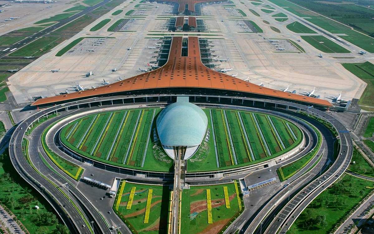 ambition At bidrage hardware Top 10 Largest Airports in the World - 3. Dallas – Fort Worth International  Airport (6967 hectare) | ET RealEstate