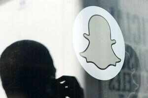 Snapchat expects some IPO investors to make year-long commitments