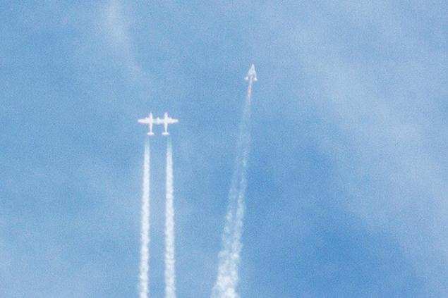 SpaceX launches first recycled rocket