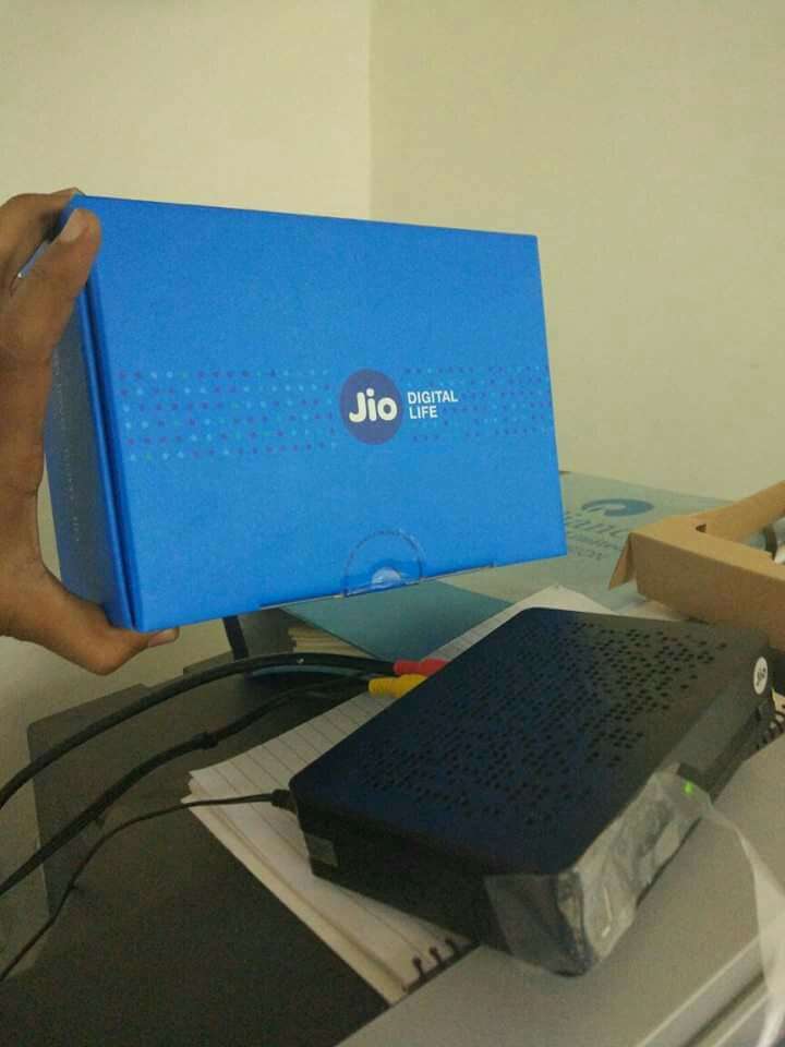 Registrering Stevenson Installere Reliance Jio's Set Top Box images leaked; telco may launch DTH services  soon, ET Telecom