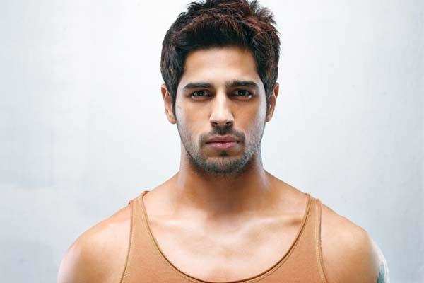 Sidharth Malhotra roped in as the new face of Euro Fashions
