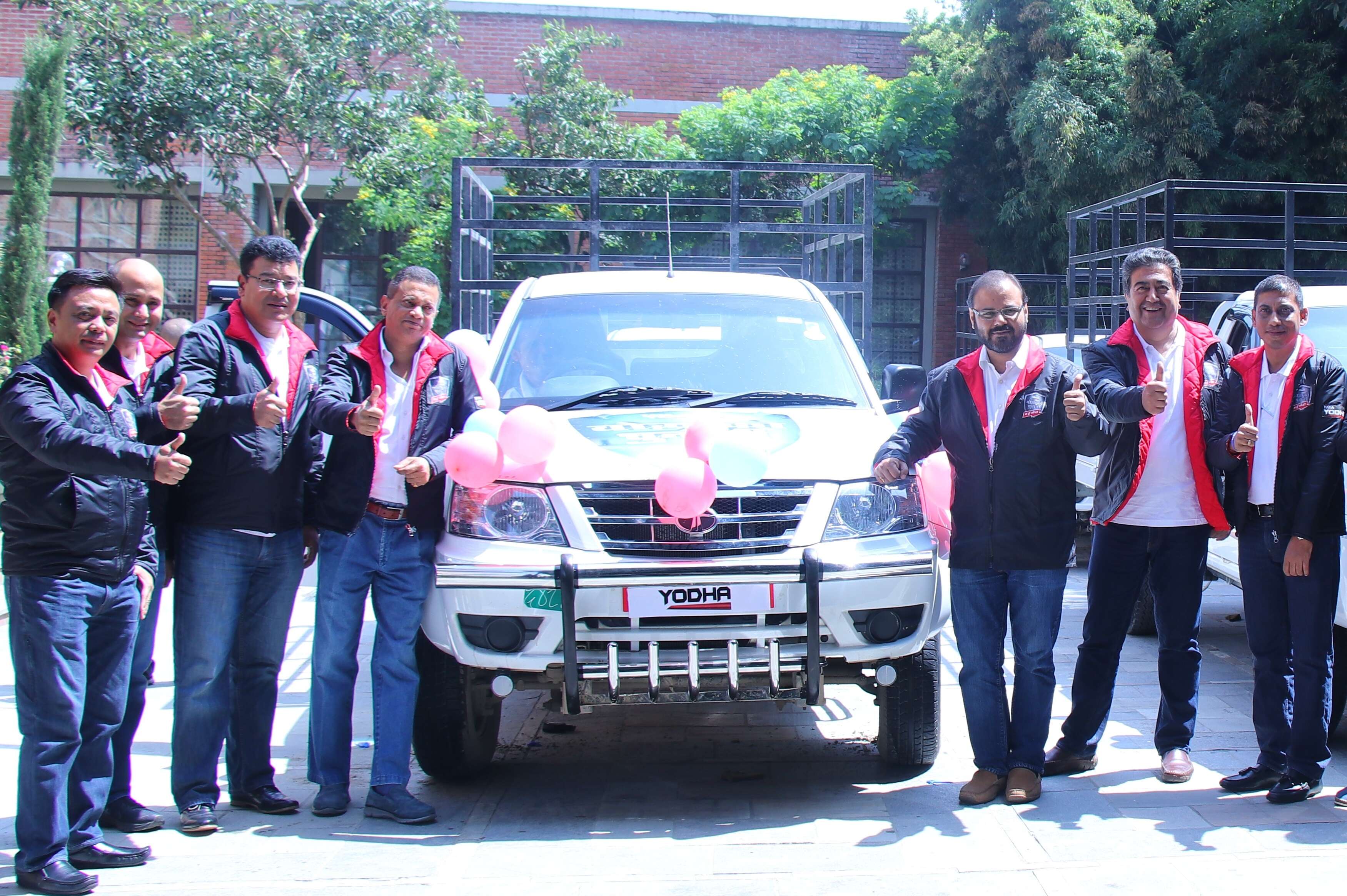 tata yodha cash van