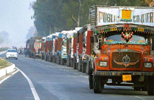 trucks entry: Over 60,000 trucks entered Delhi after expiration of ban, Auto News, ET Auto