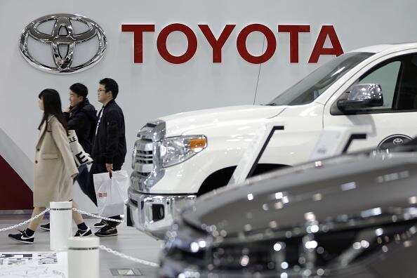 The new plant in Huntsville - already a hub for the region's budding aerospace industry - will produce 300,000 vehicles per year, a combination of the Toyota Corolla compact car and a new small crossover SUV from Mazda. Production is targeted to begin by 2021.