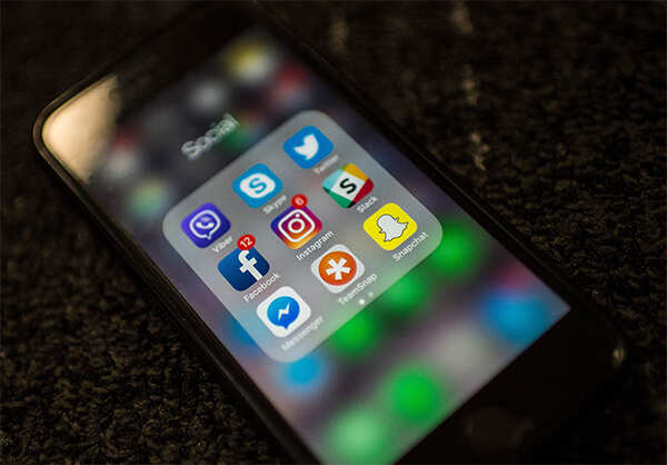 Think before you share! Facebook scans photos, links posted on messenger