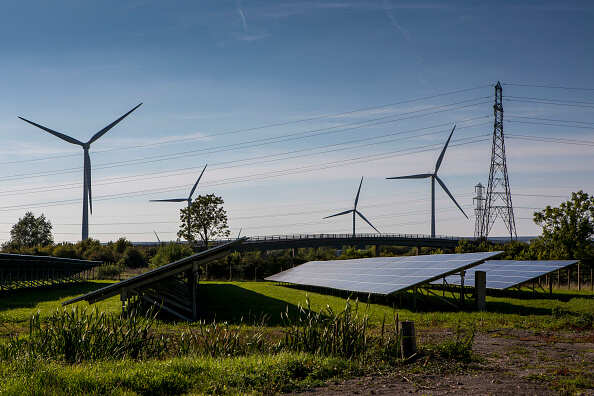 China NGO sues electricity grid firm for flouting renewable power rules