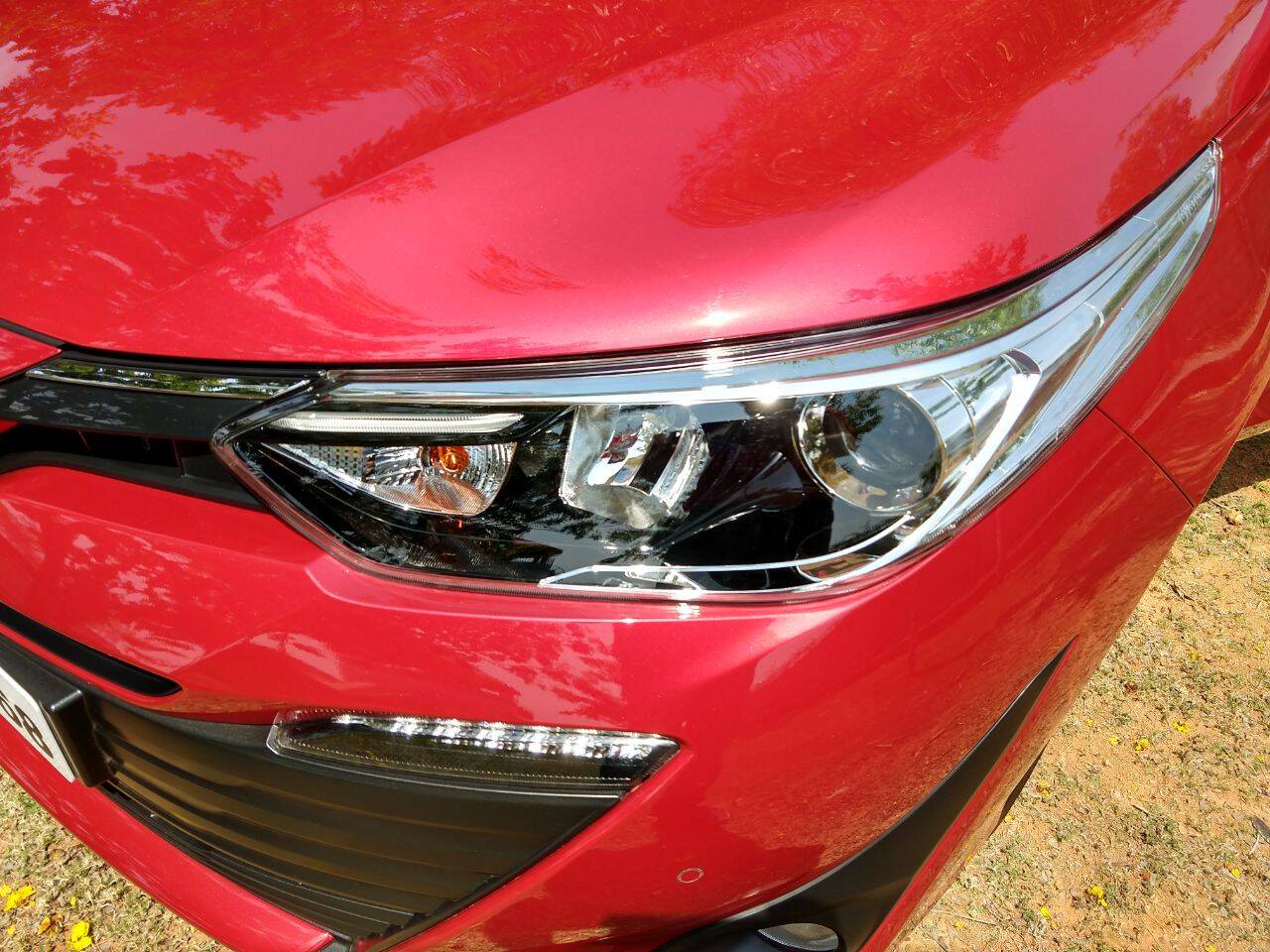 Toyota Yaris Head lamps