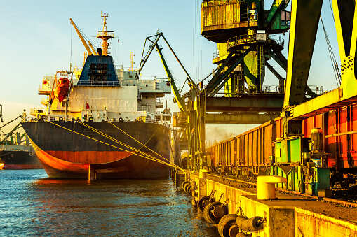 Indonesia Q1 coal exports drop 9 pct year-on-year - energy ministry