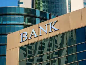 Risky cash crunch pushes India to defend its scam-hit banks