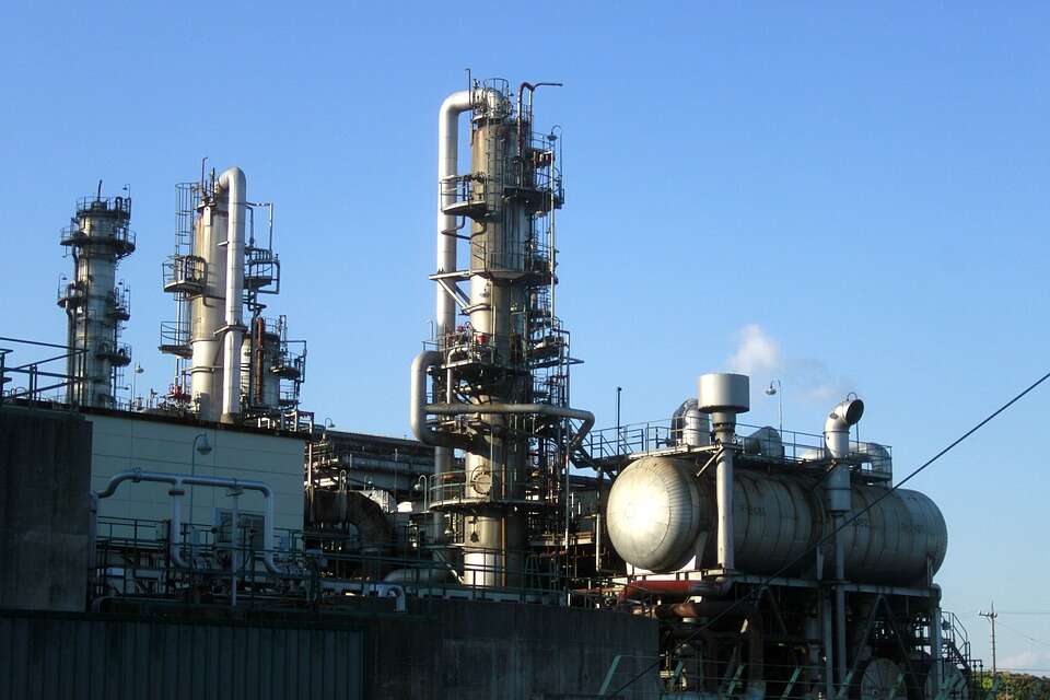 Shiv Sena scales up offensive against BJP on proposed Rs 3 lakh crore Ratnagiri refinery