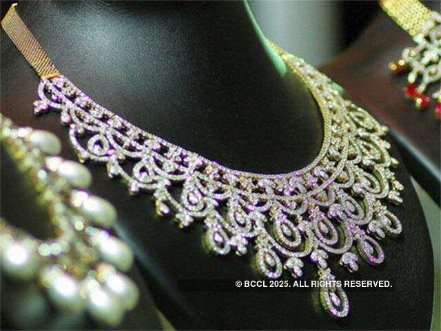 Gems and jewellery industry asks bankers not to reduce credit limits