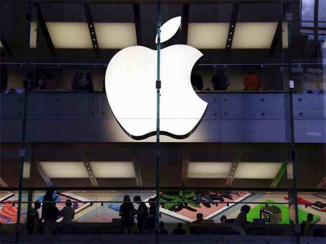 「Apple is almost a $1 trillion company, but watch out for Amazon」的圖片搜尋結果