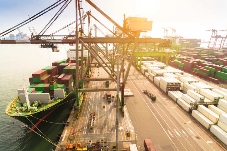 Exports rise 5.17% to $25.9 bn in Apr; trade deficit up at $13.7 bn