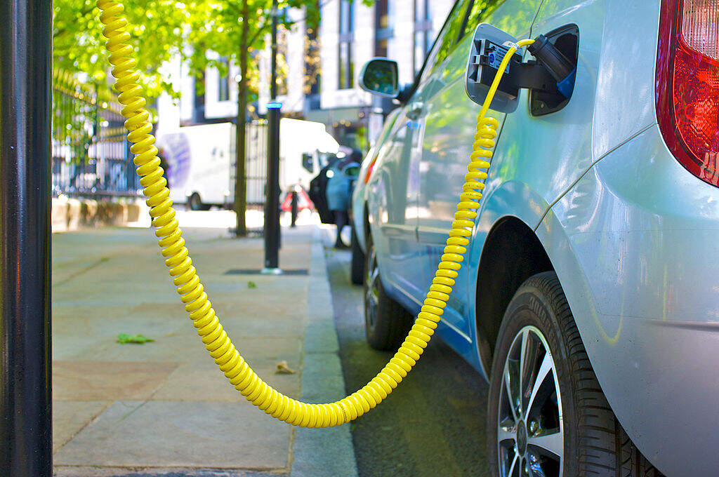 Centre proposes charging points for EVs every 3 km