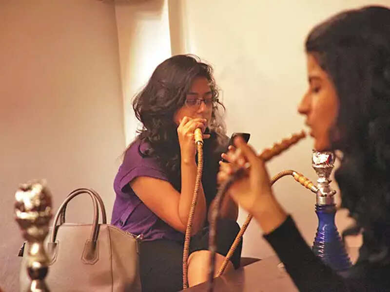 The study combined self-reported frequency and quantity of tobacco consumption information with estimates from previous studies of the toxicants associated with cigarette and waterpipe tobacco smoking.