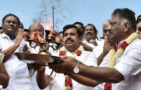 Tamil Nadu CM lays foundation stone for Rs 1,850 cr Kundah hydro project