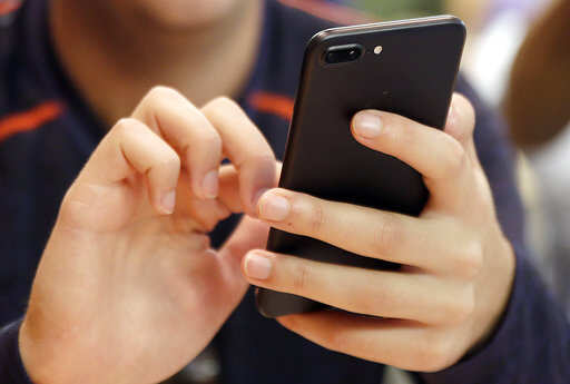 Digital detox: How to cut back on a constant smartphone habit