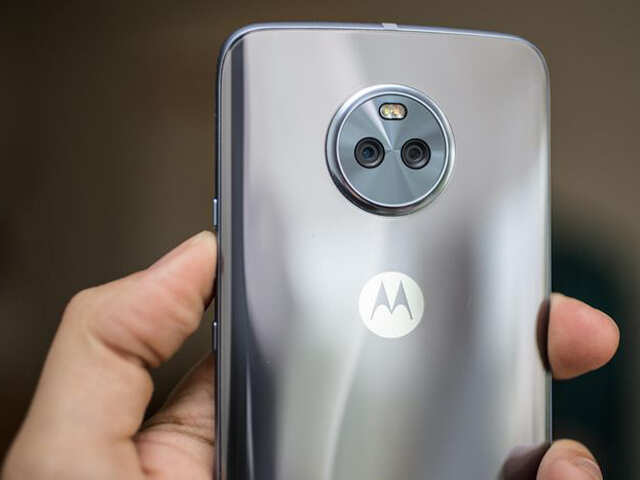 Motorola aims to increase 'Moto Hubs' to 1,000 by next quarter