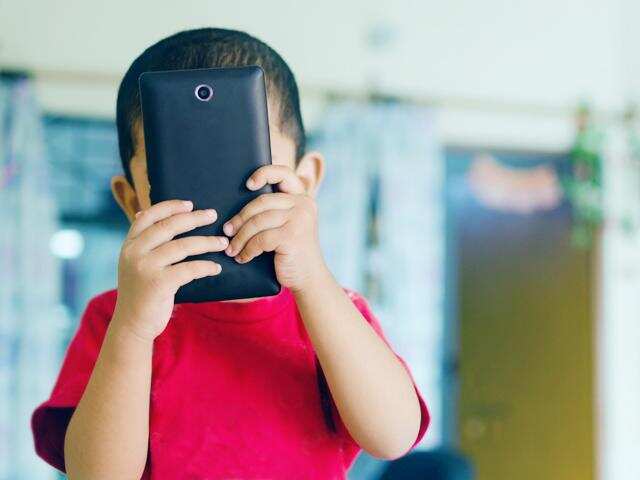 Health experts want Facebook to protect children from addictive habits, dangerous content