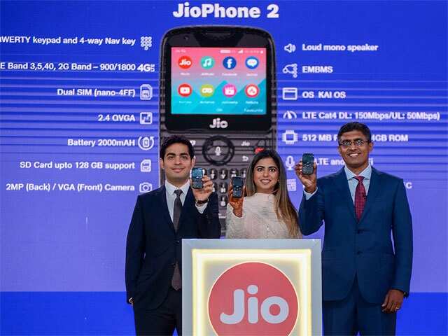 Relaince Jio's Rs. 501 Phone offer may force small handset firms to pack up