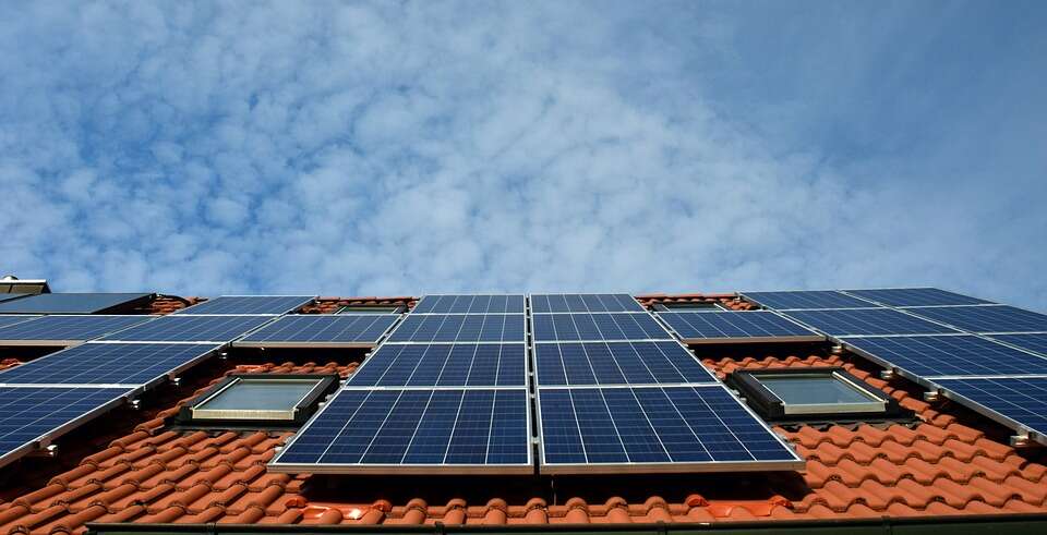 Solar home systems and microgrids may develop into $64 billion market by 2030