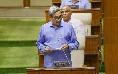 Plant to convert plastic into fuel in six to seven months: Manohar Parrikar