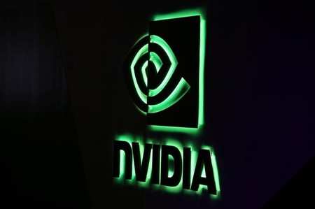 「As Nvidia expands in artificial intelligence, Intel defends turf」的圖片搜尋結果