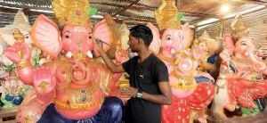 Young professionals take to online platforms for their religious needs