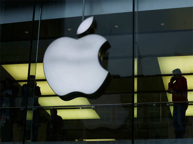 Apple m-cap falls below $1 trillion after earnings flop