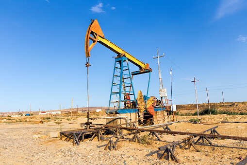 Oil slips on worries that economic slowdown could weigh on fuel demand