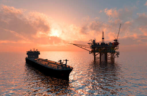 US warns to stay away from Iranian shipping