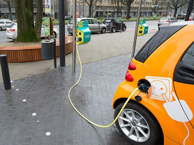Why electric cars may not reduce pollution