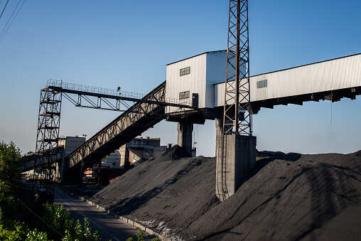 China to offer financial support to improve coal mine safety