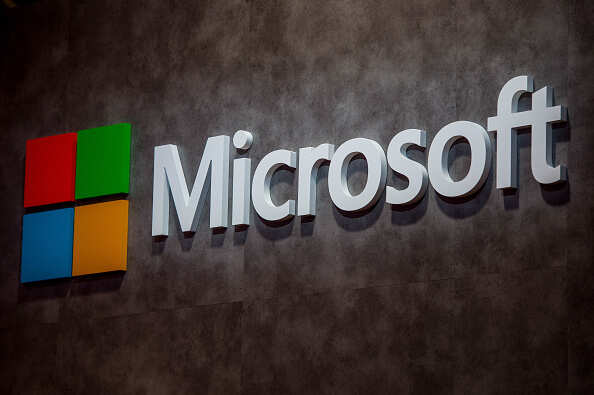 Microsoft turns off personalised ads in Windows 10 email app