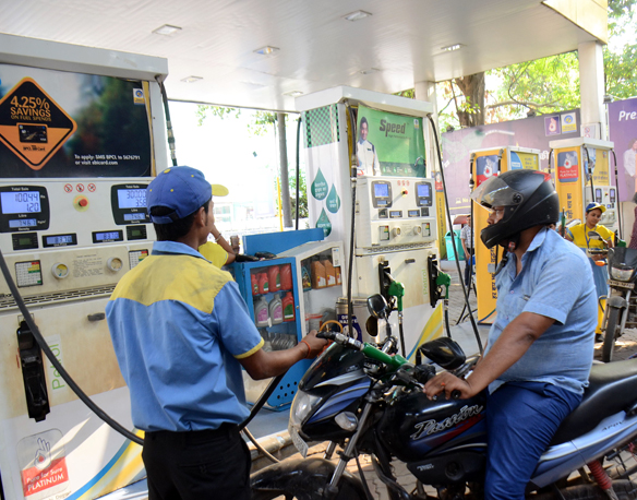 Fuel prices dip again, petrol at Rs 75.97 per litre in Delhi