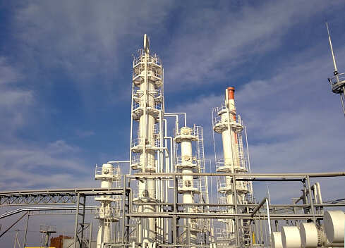 Kuwait's KNPC aims to raise refining capacity to 2 mln bpd by 2035