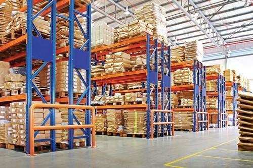 Online Shopping Rise Of Online Shopping Makes Warehouses Hot