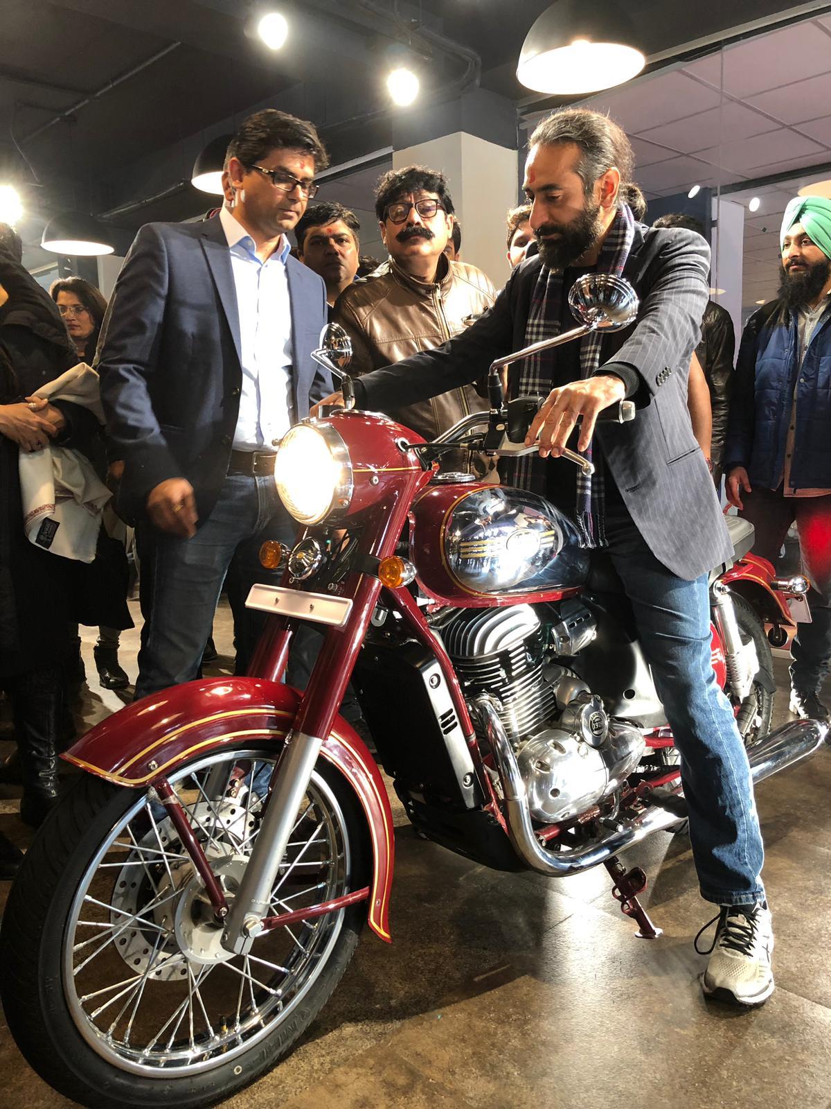 Jawa 42 Jawa To Start Deliveries From March 2019 Auto News