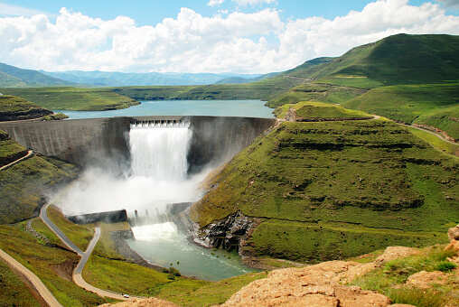 China's Three Gorges rules out new domestic hydro projects