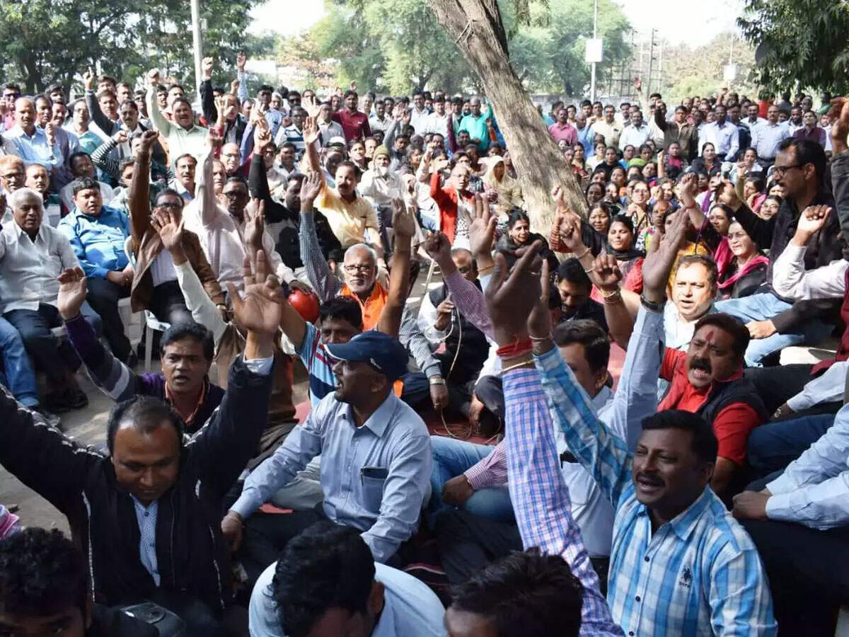 20 crore workers joined nationwide strike against policies of BJP-led government