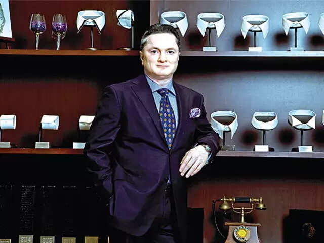Raymond chairman Gautam Singhania to exit all group companies