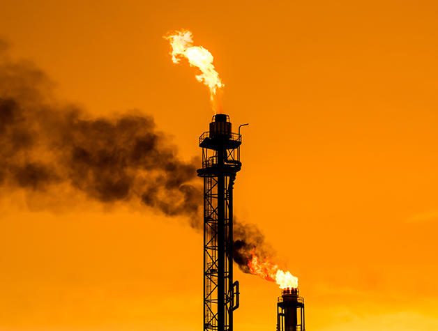 Crude oil prices dip as worries over economic slowdown return